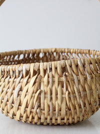 vintage gathering buttocks basket