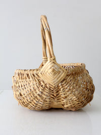 vintage gathering buttocks basket