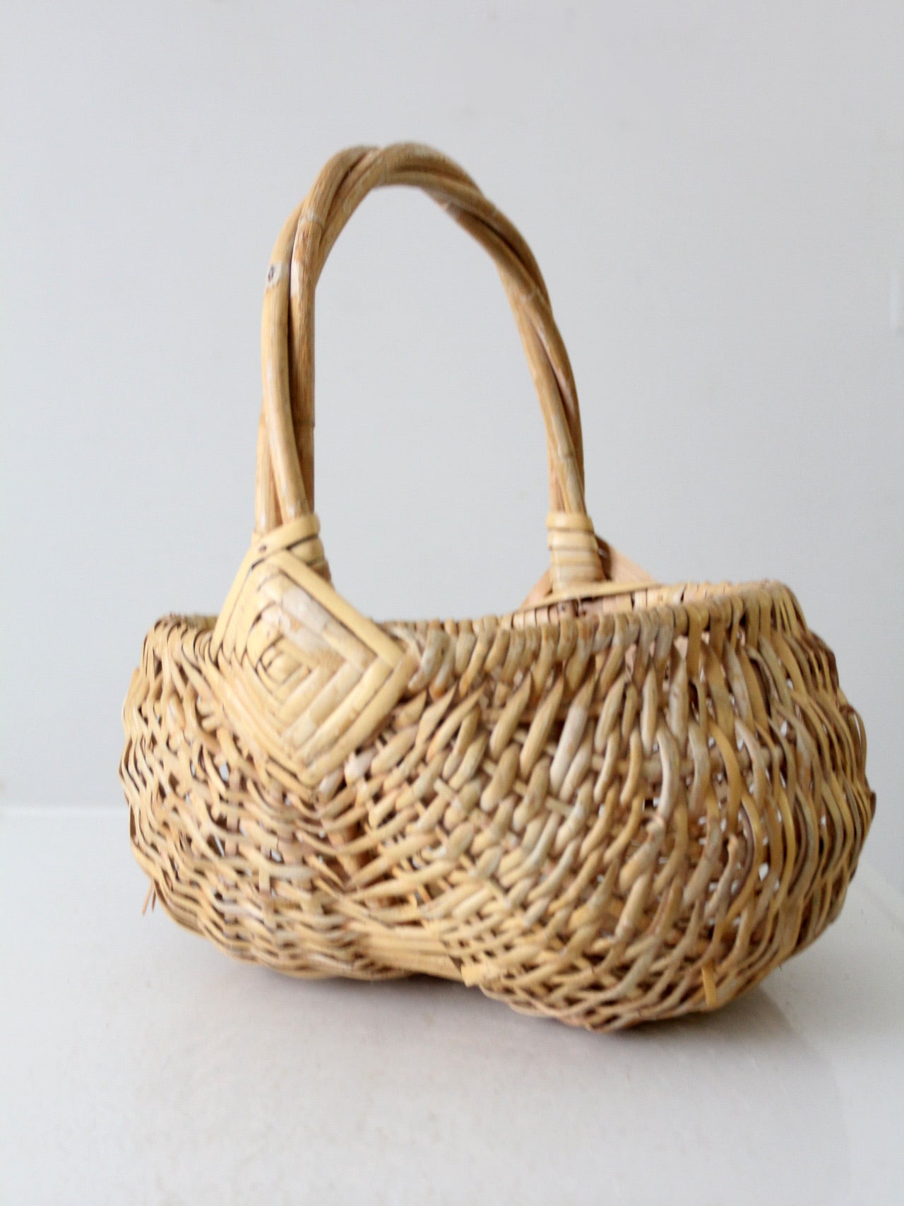 vintage gathering buttocks basket