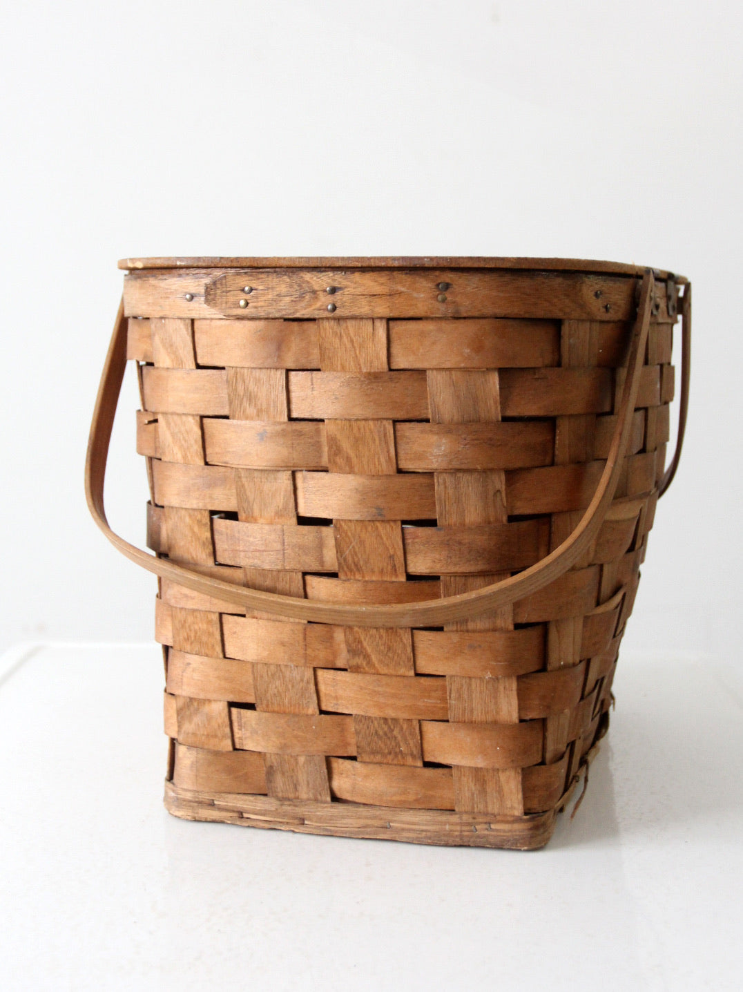 vintage splint weave picnic basket
