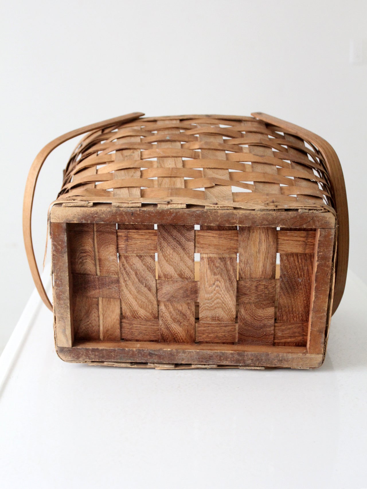 vintage splint weave picnic basket