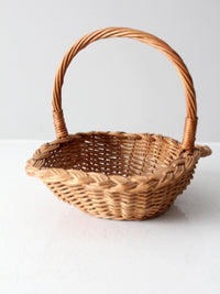 vintage wicker basket with handle