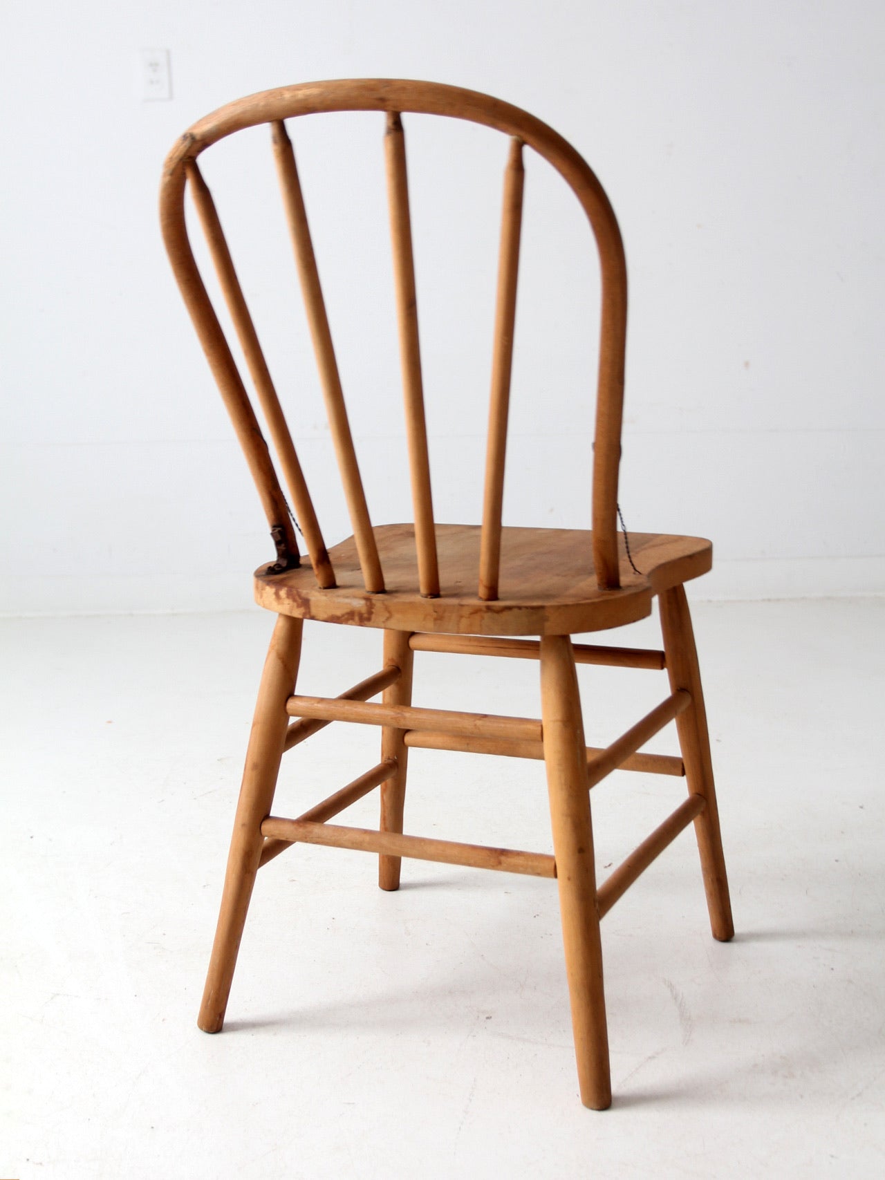 antique bow back Windsor farmhouse chair