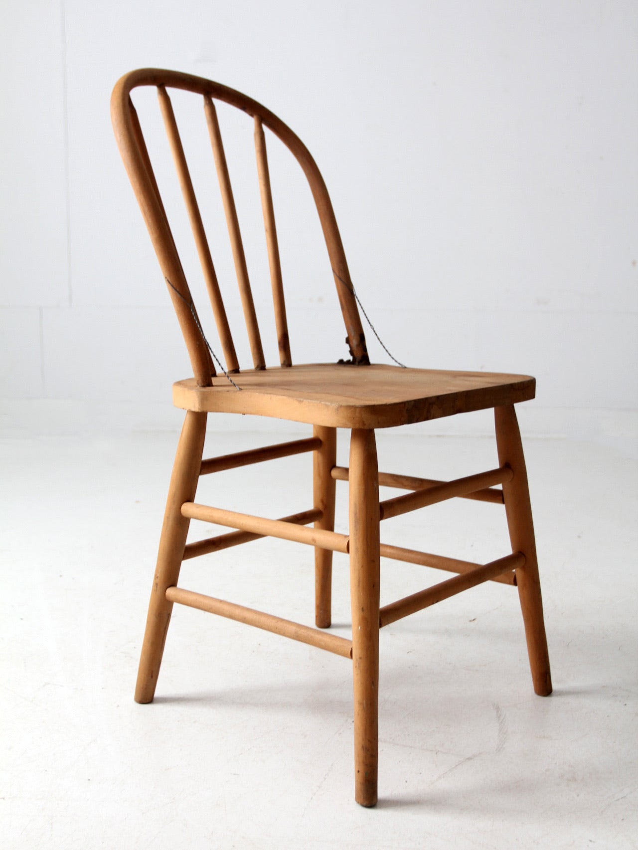 antique bow back Windsor farmhouse chair