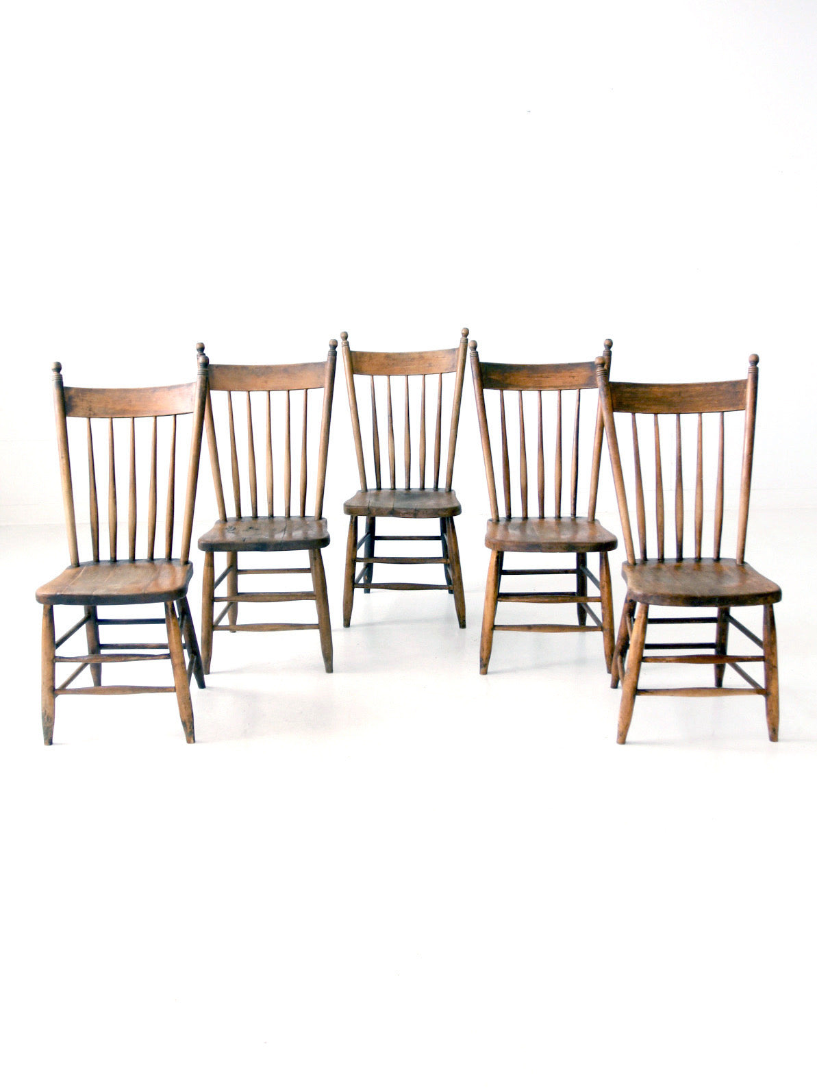 antique farmhouse Windsor dining chairs set of 5