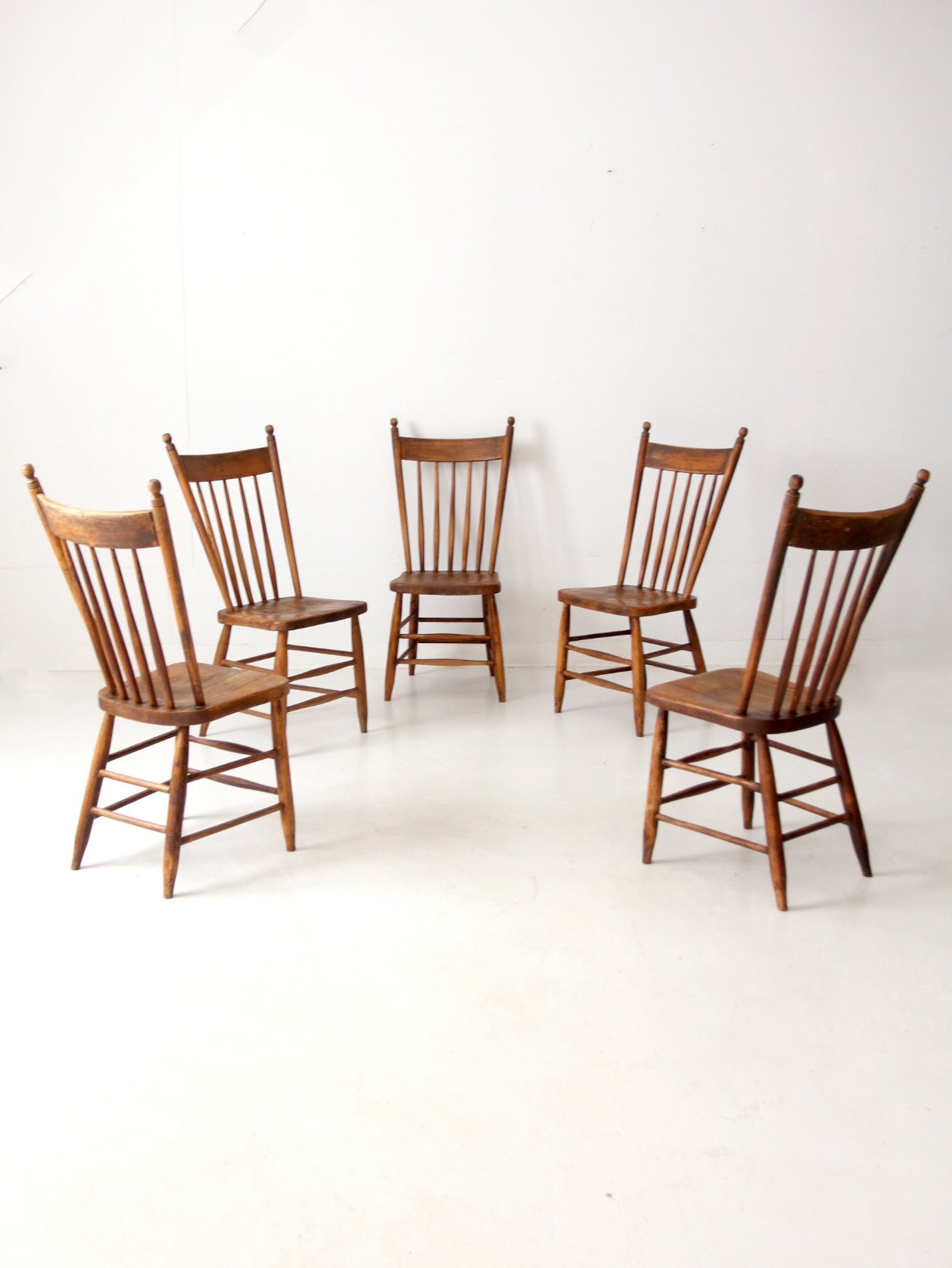 antique farmhouse Windsor dining chairs set of 5