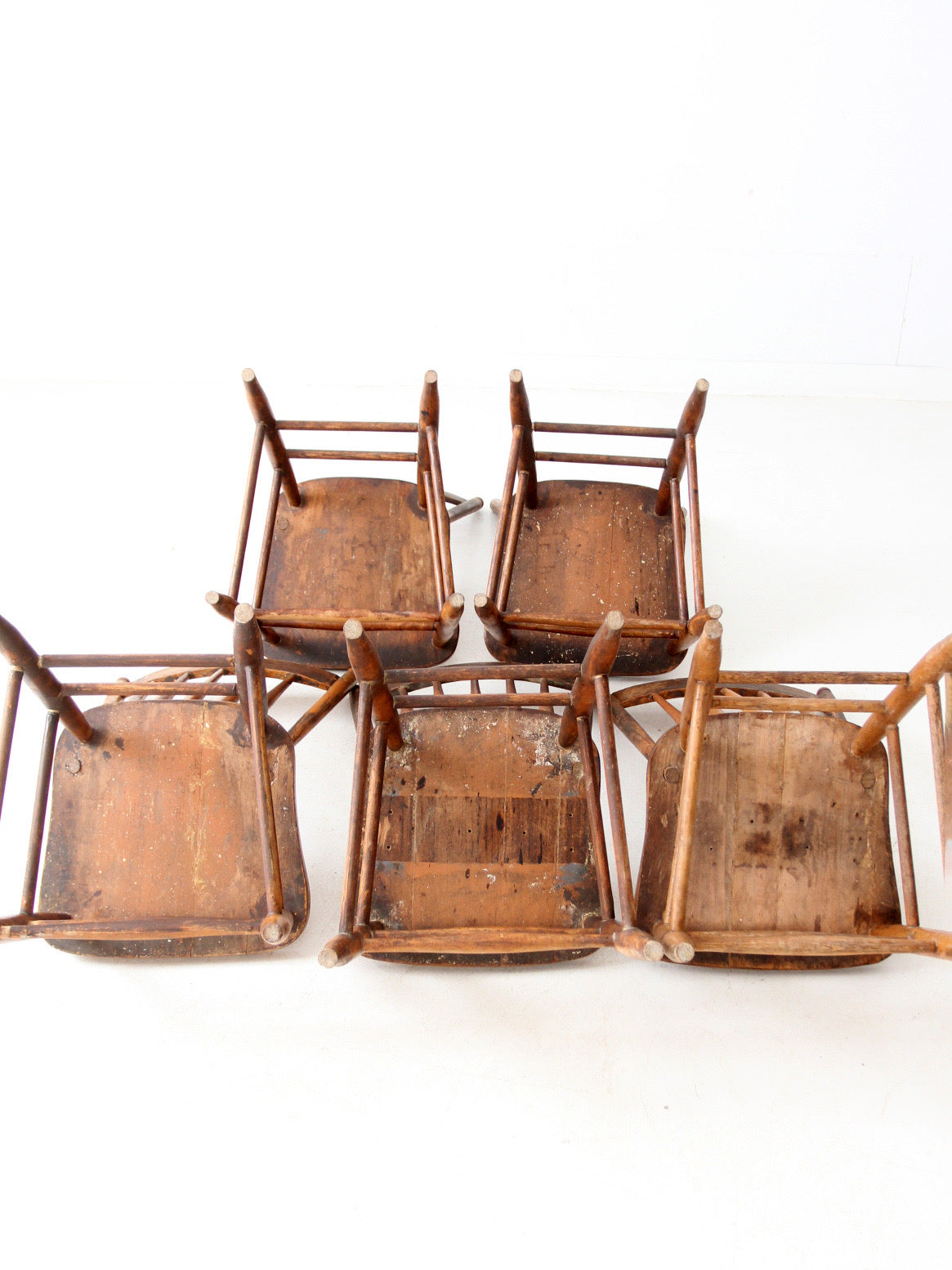 antique farmhouse Windsor dining chairs set of 5