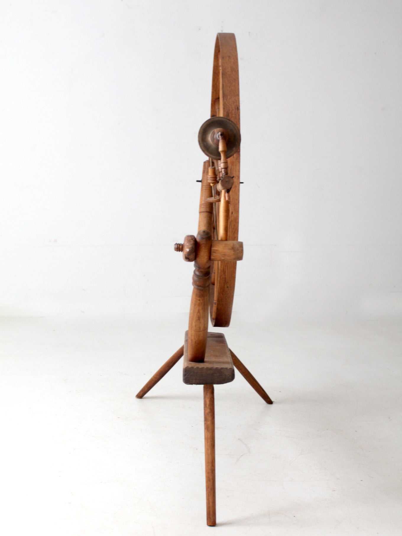 antique great wheel spinning wheel