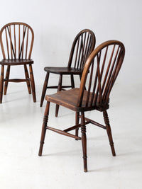 set of 4 antique Windsor brace-back dining chairs