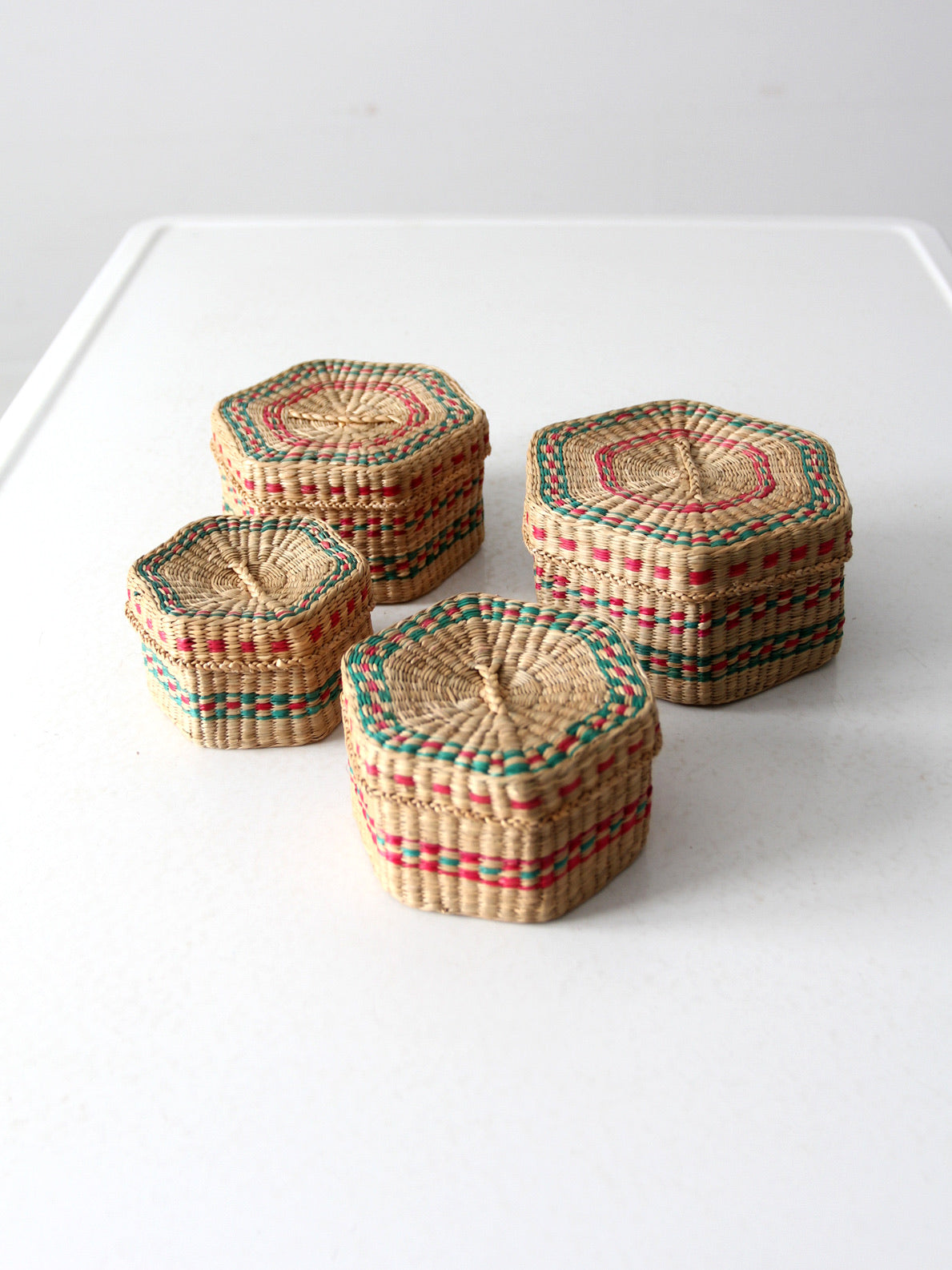 vintage sweetgrass nesting baskets set 4