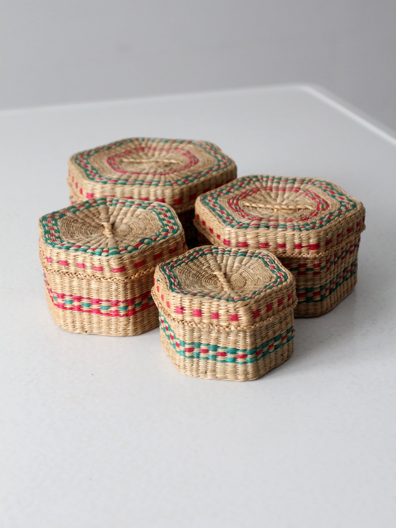 vintage sweetgrass nesting baskets set 4