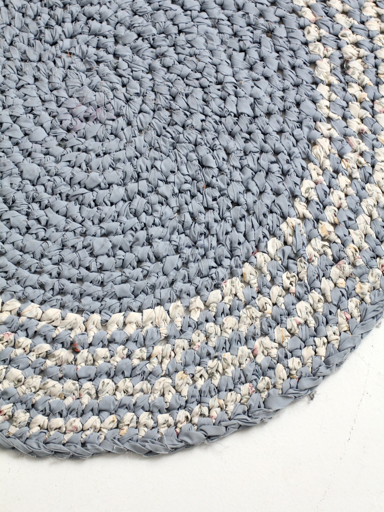 vintage round braided accent rug