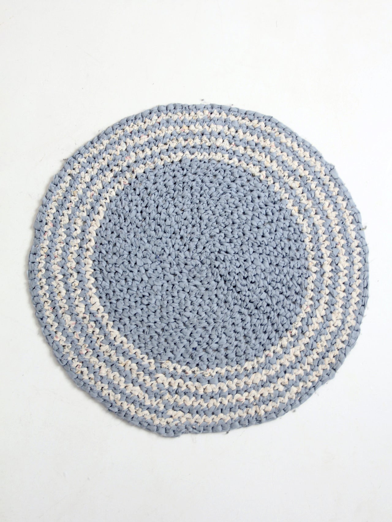 vintage round braided accent rug