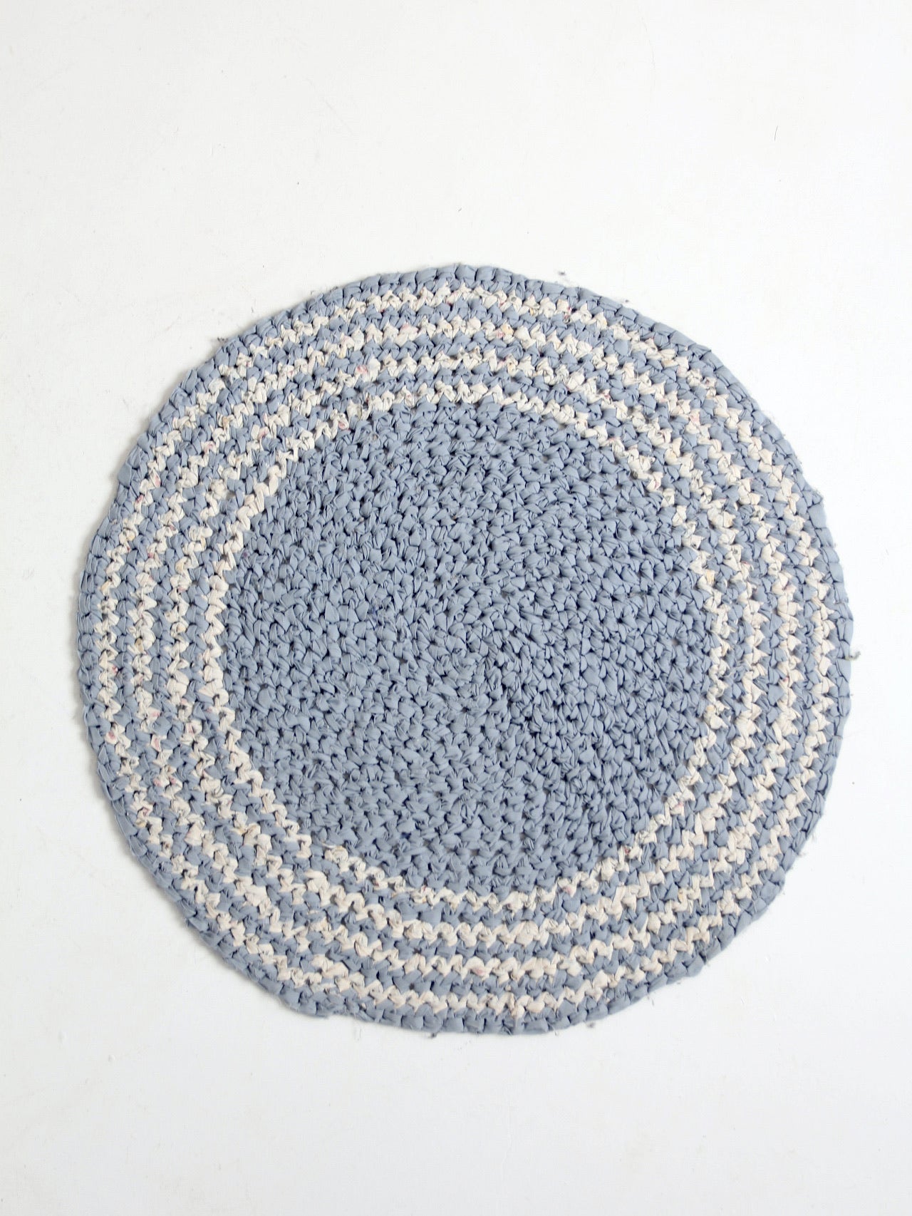vintage round braided accent rug