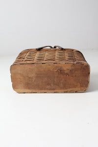 antique Hawkeye Basket insulated picnic basket