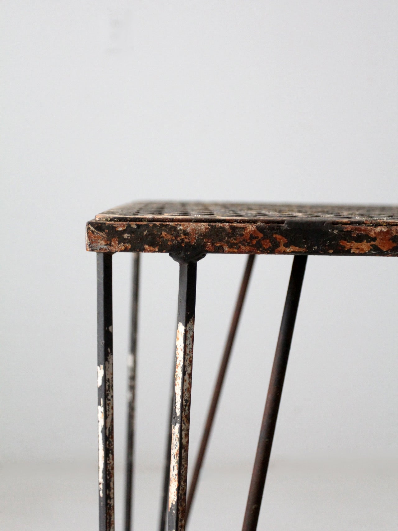 mid-century hairpin leg iron table