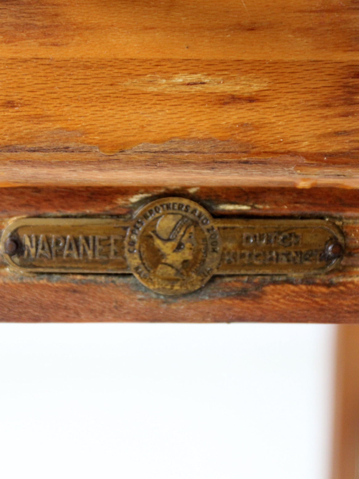 antique enamel top kitchenette table