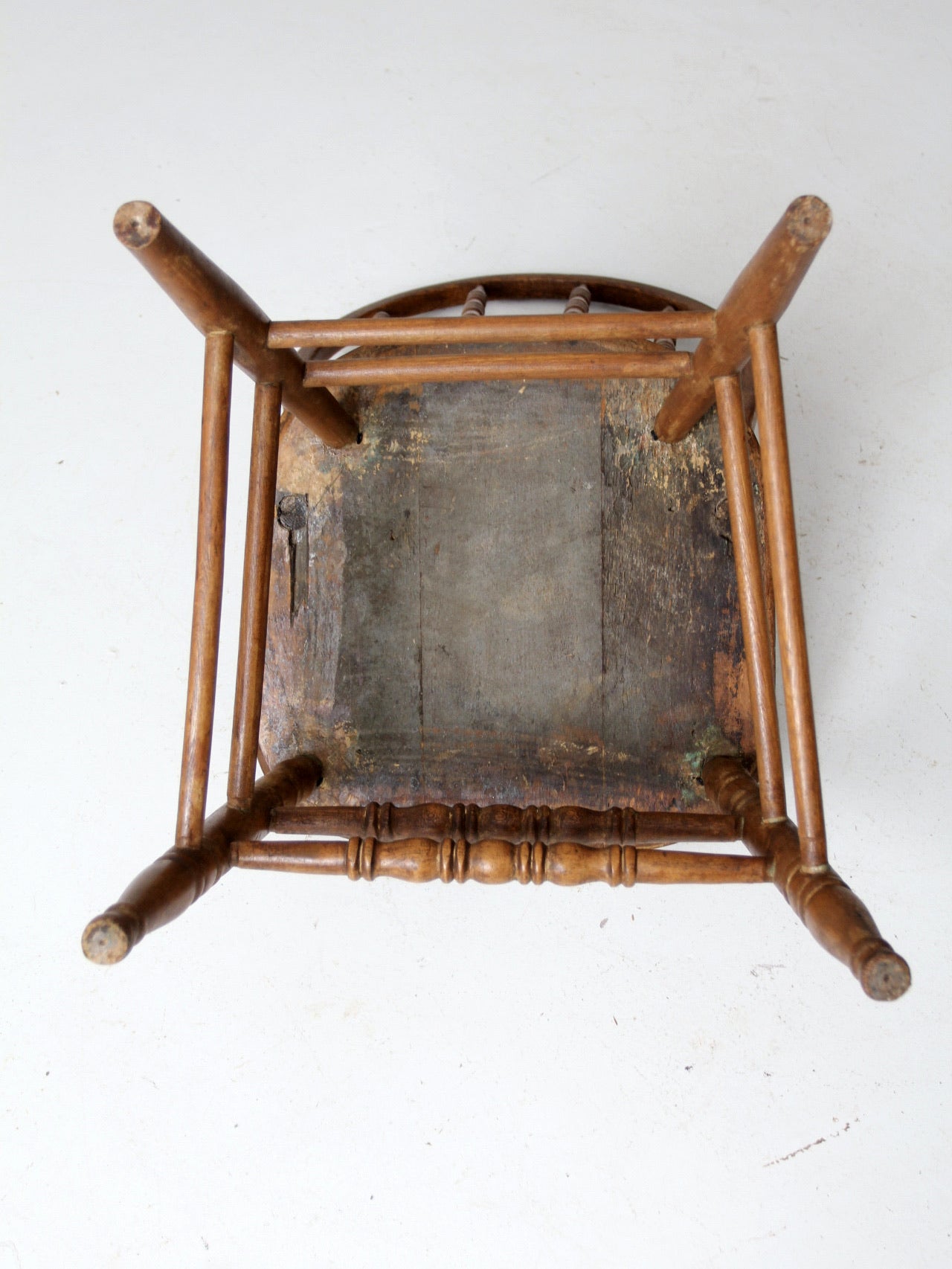 antique farmhouse windsor chair