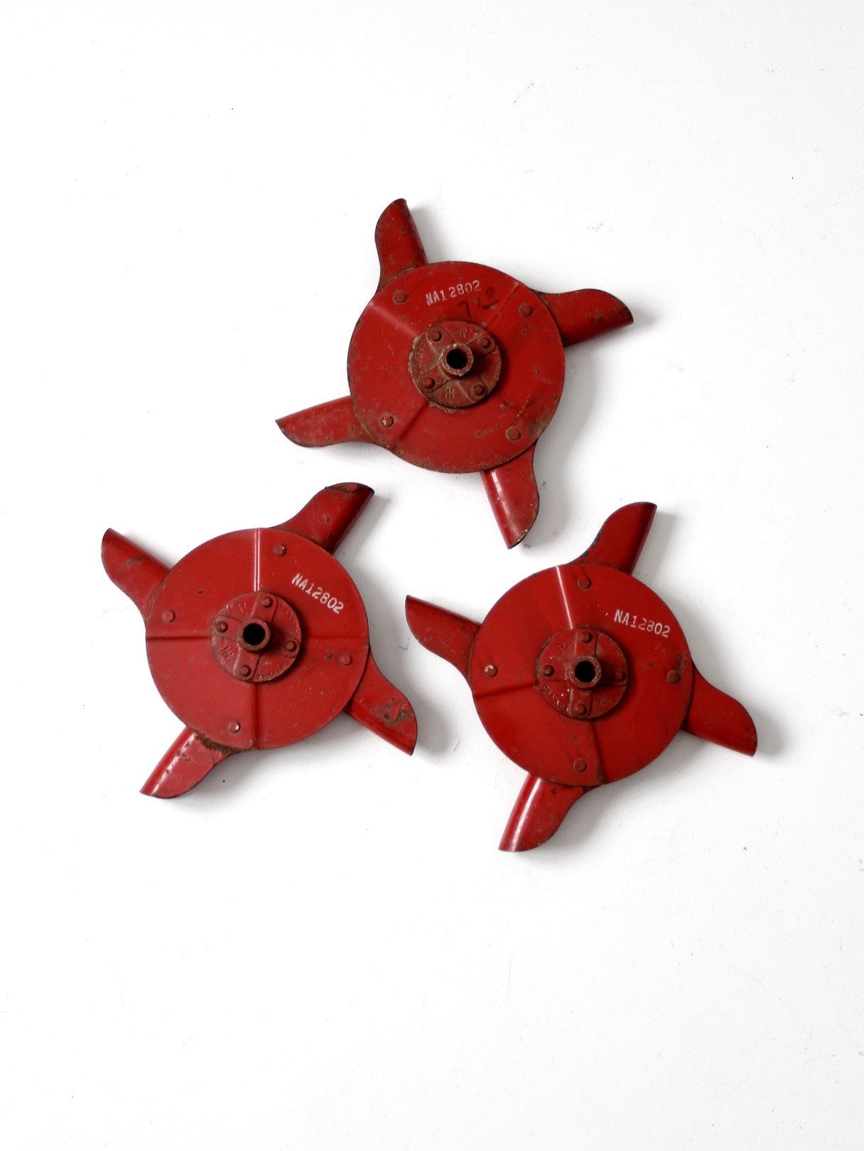 vintage red farm wheel set/3