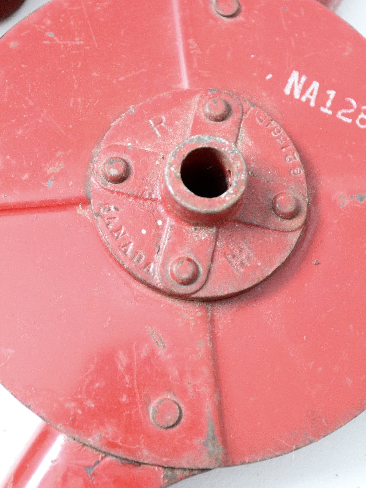 vintage red farm wheel set/3