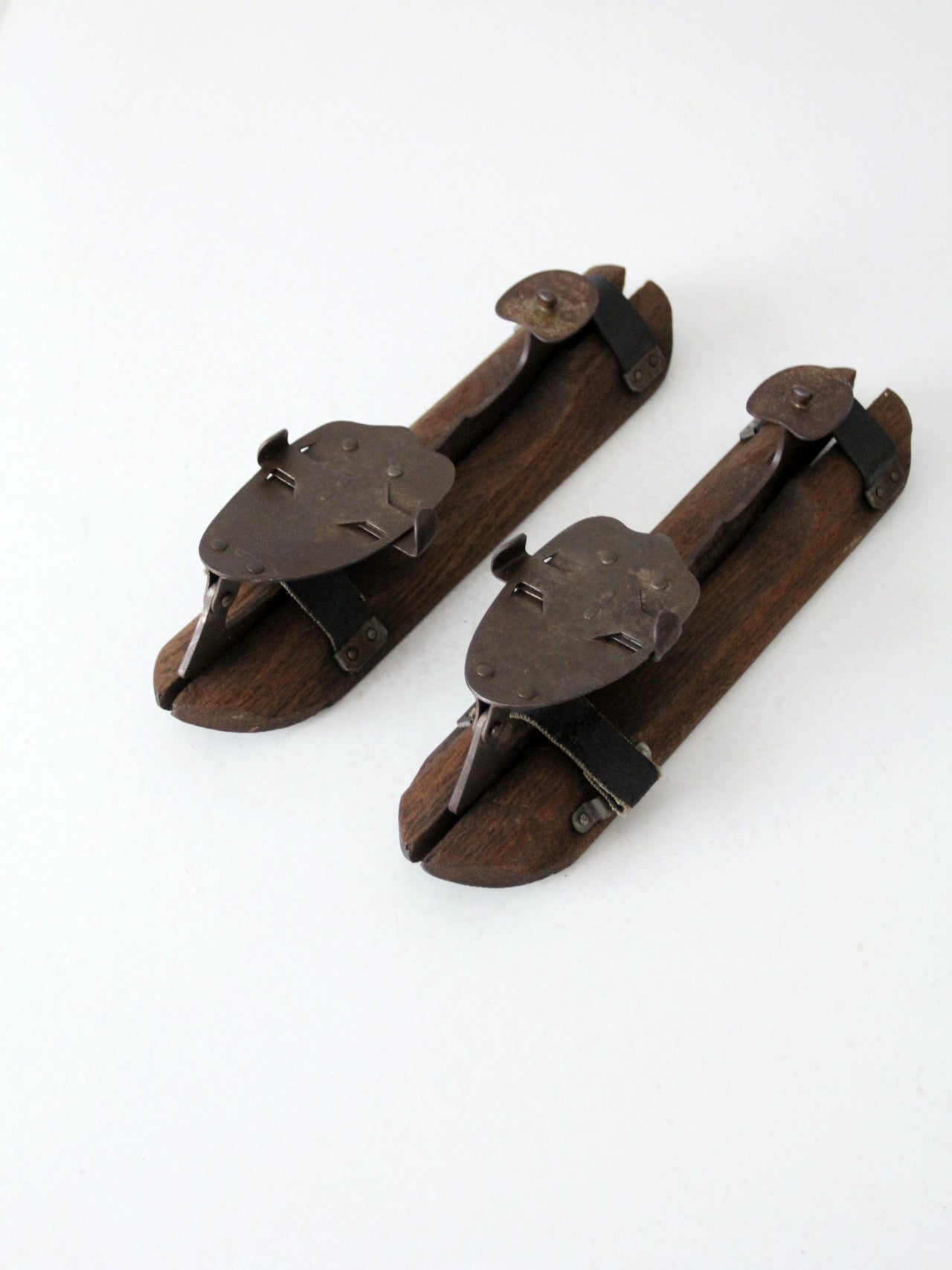 antique ice skates