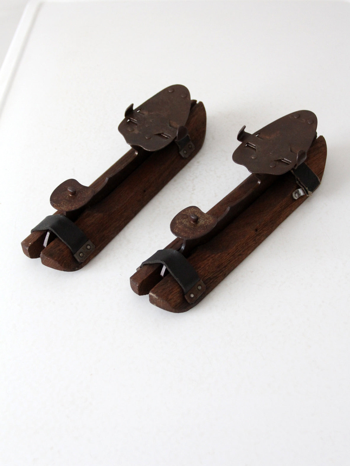 antique ice skates