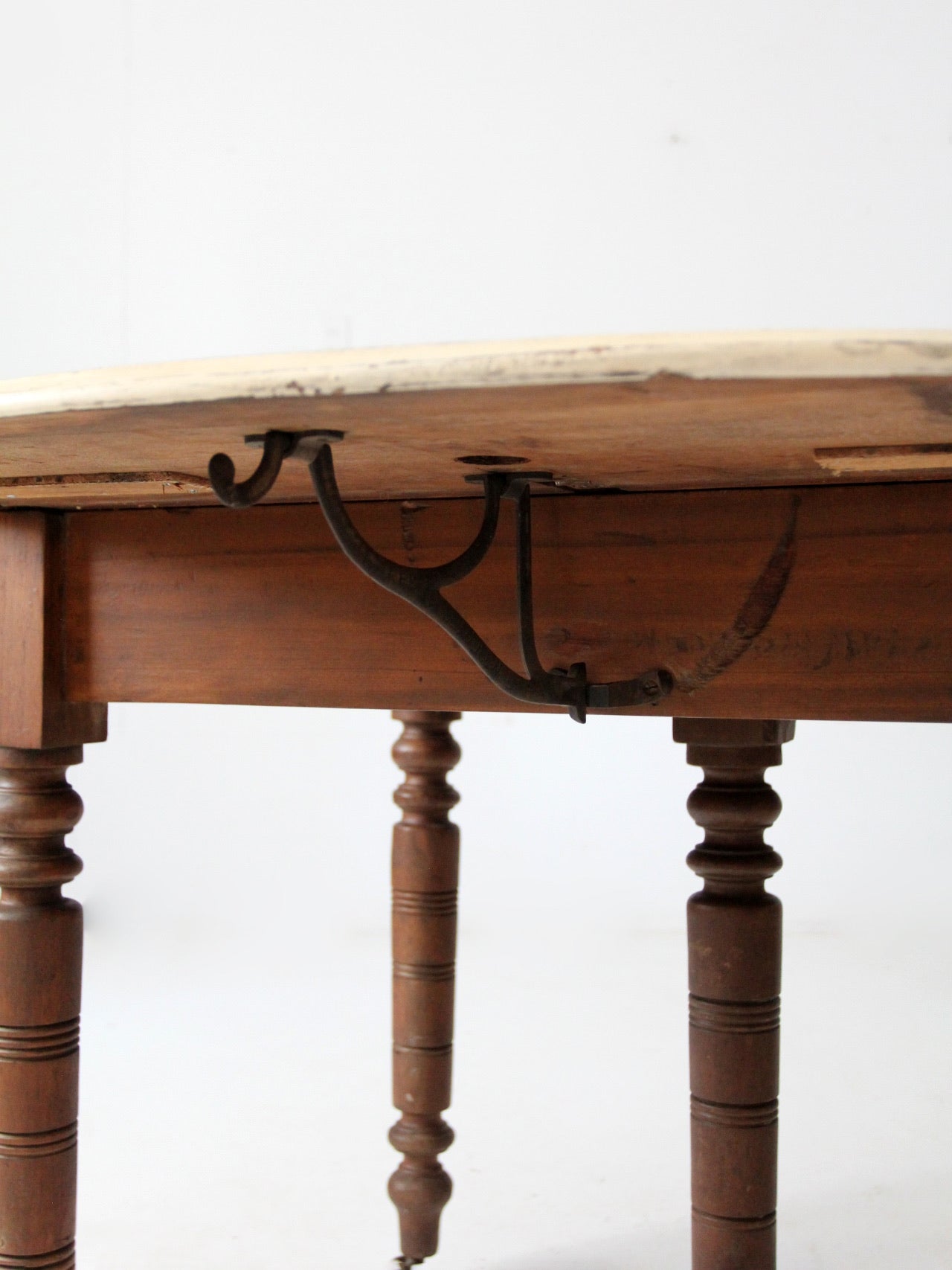 antique drop leaf table with fifth leg