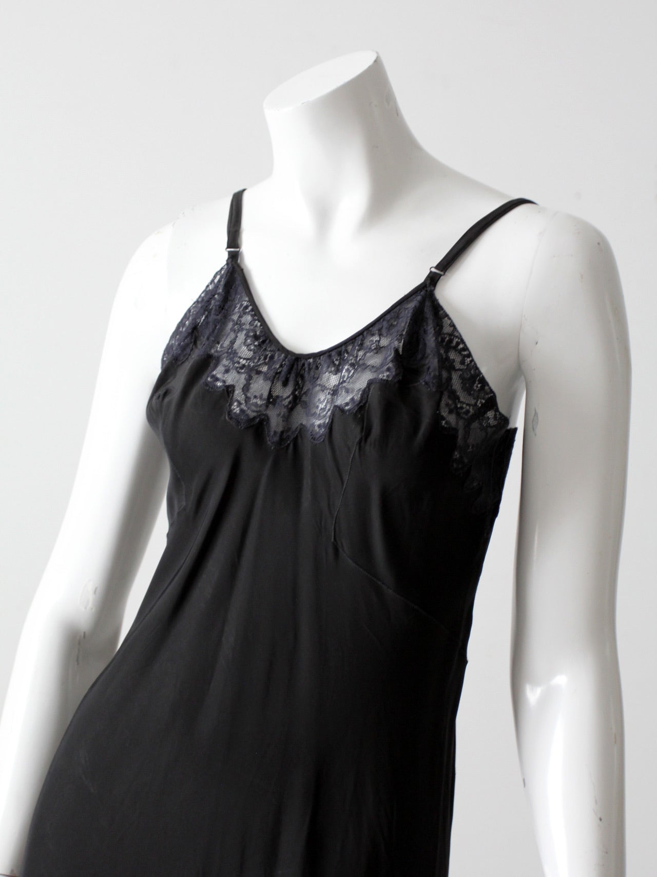 vintage Geomprofe black slip