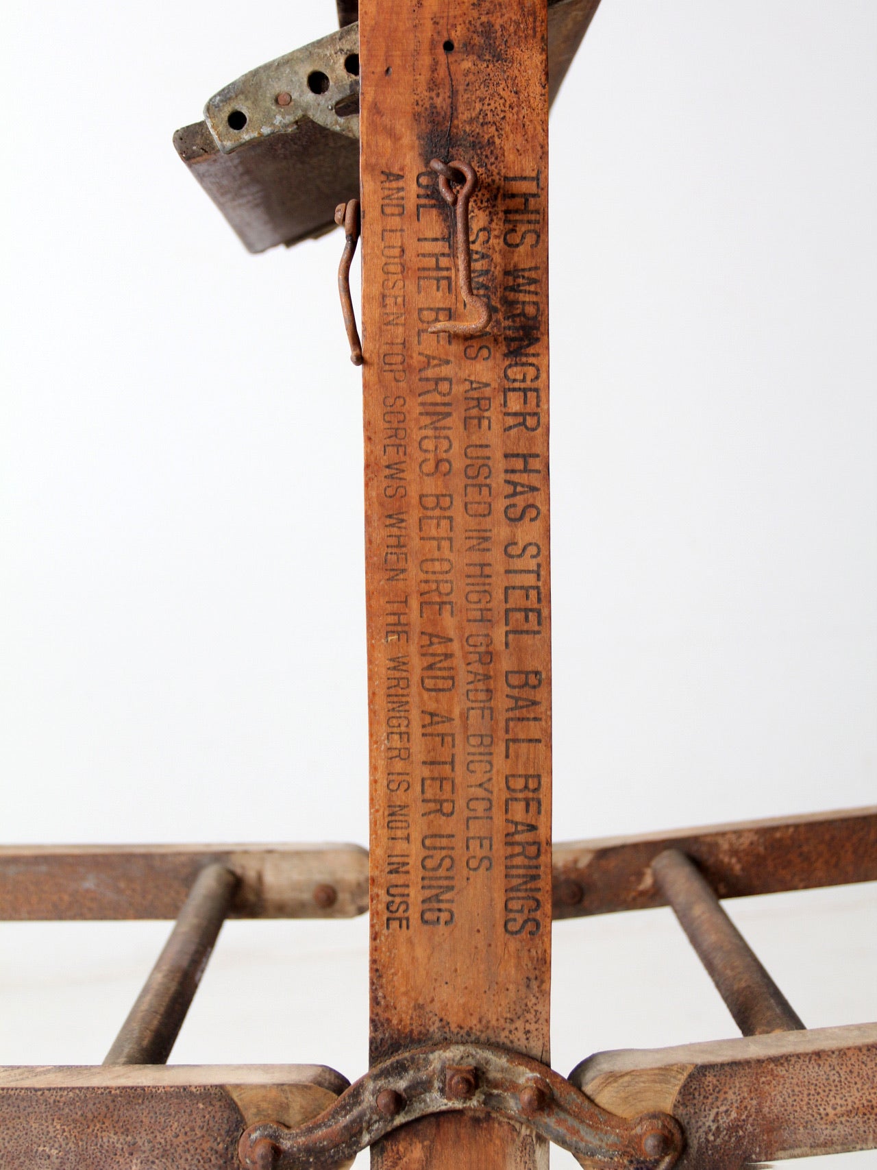 antique Belknap Bluegrass wringer washstand