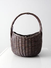 vintage handle basket