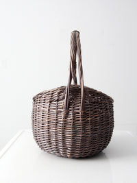 vintage handle basket