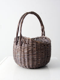 vintage handle basket
