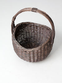 vintage handle basket