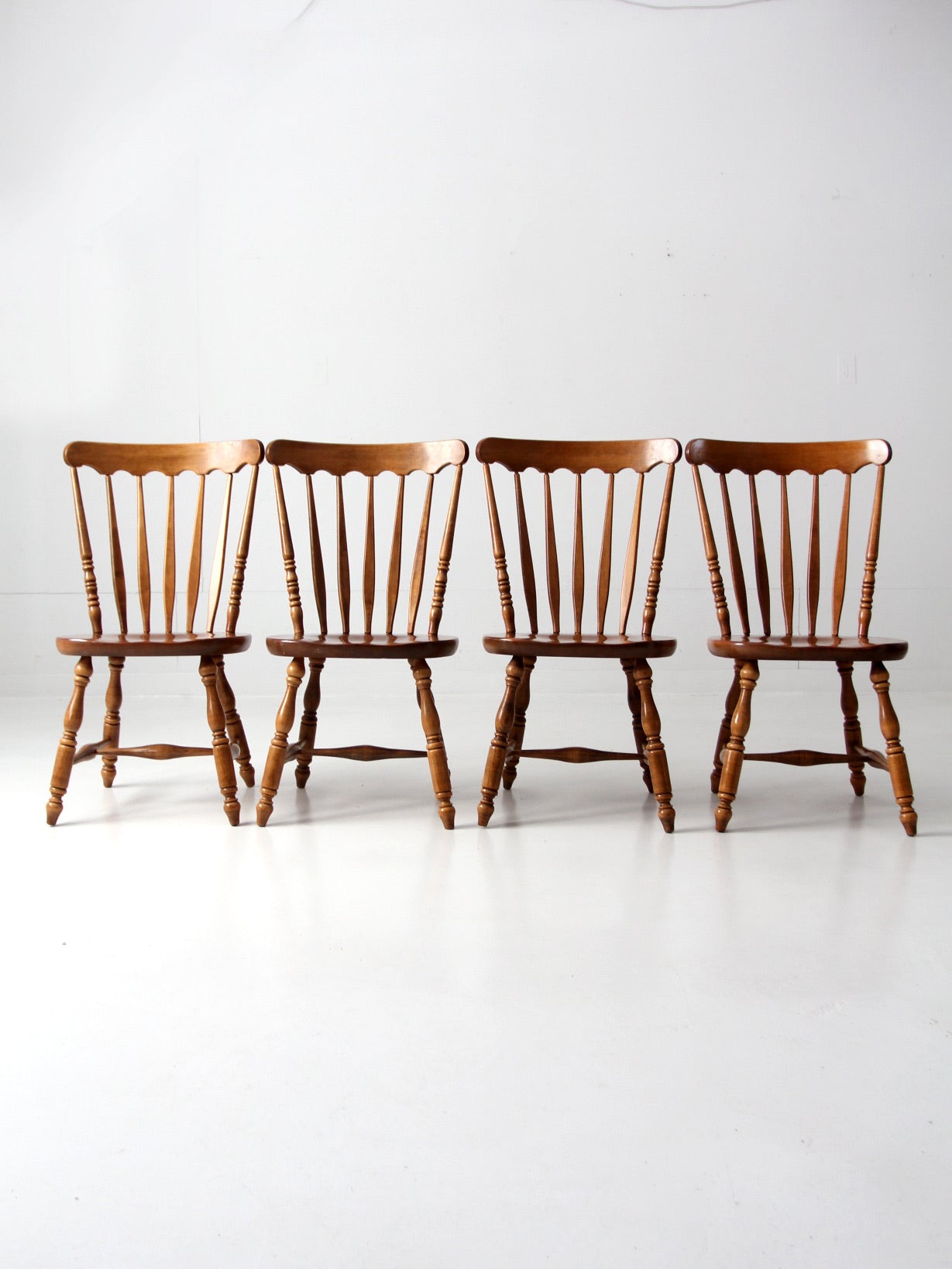 vintage Windsor dining chairs set of 4