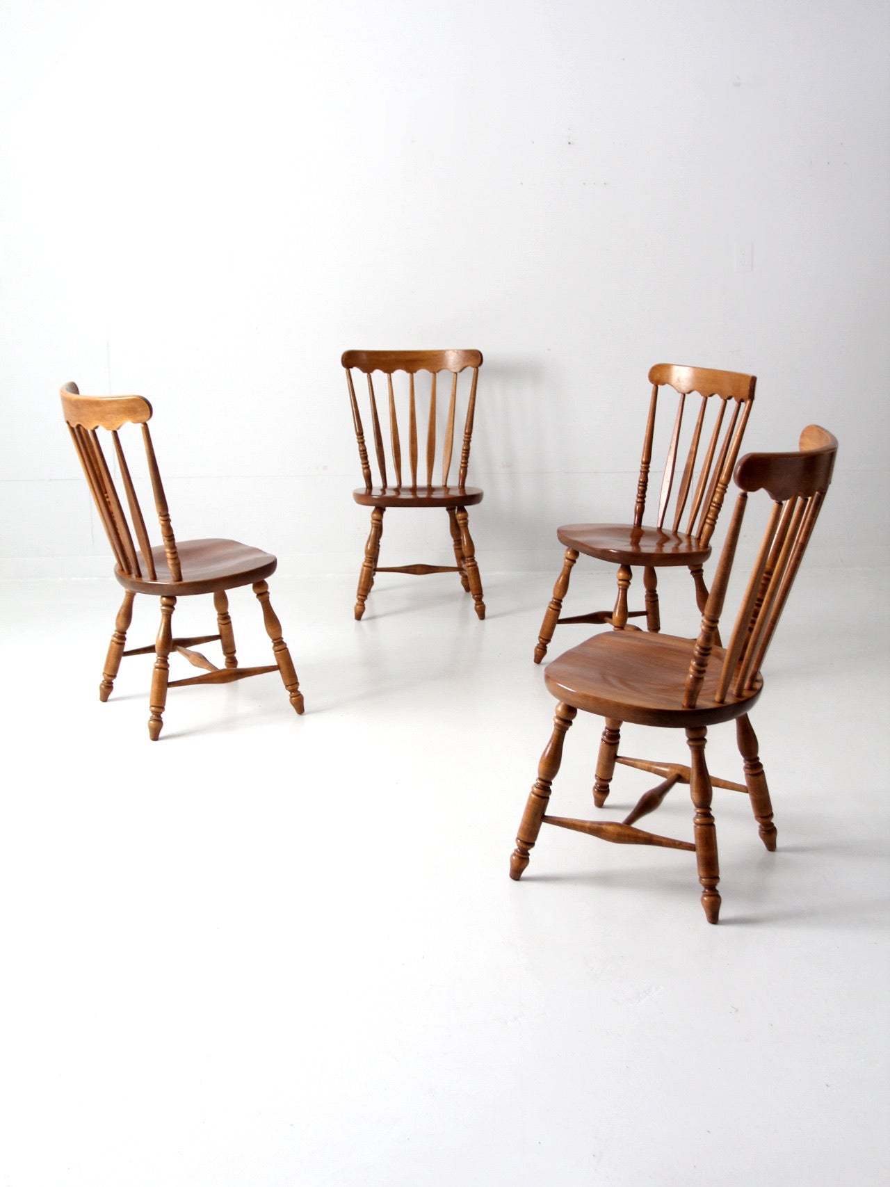 vintage Windsor dining chairs set of 4