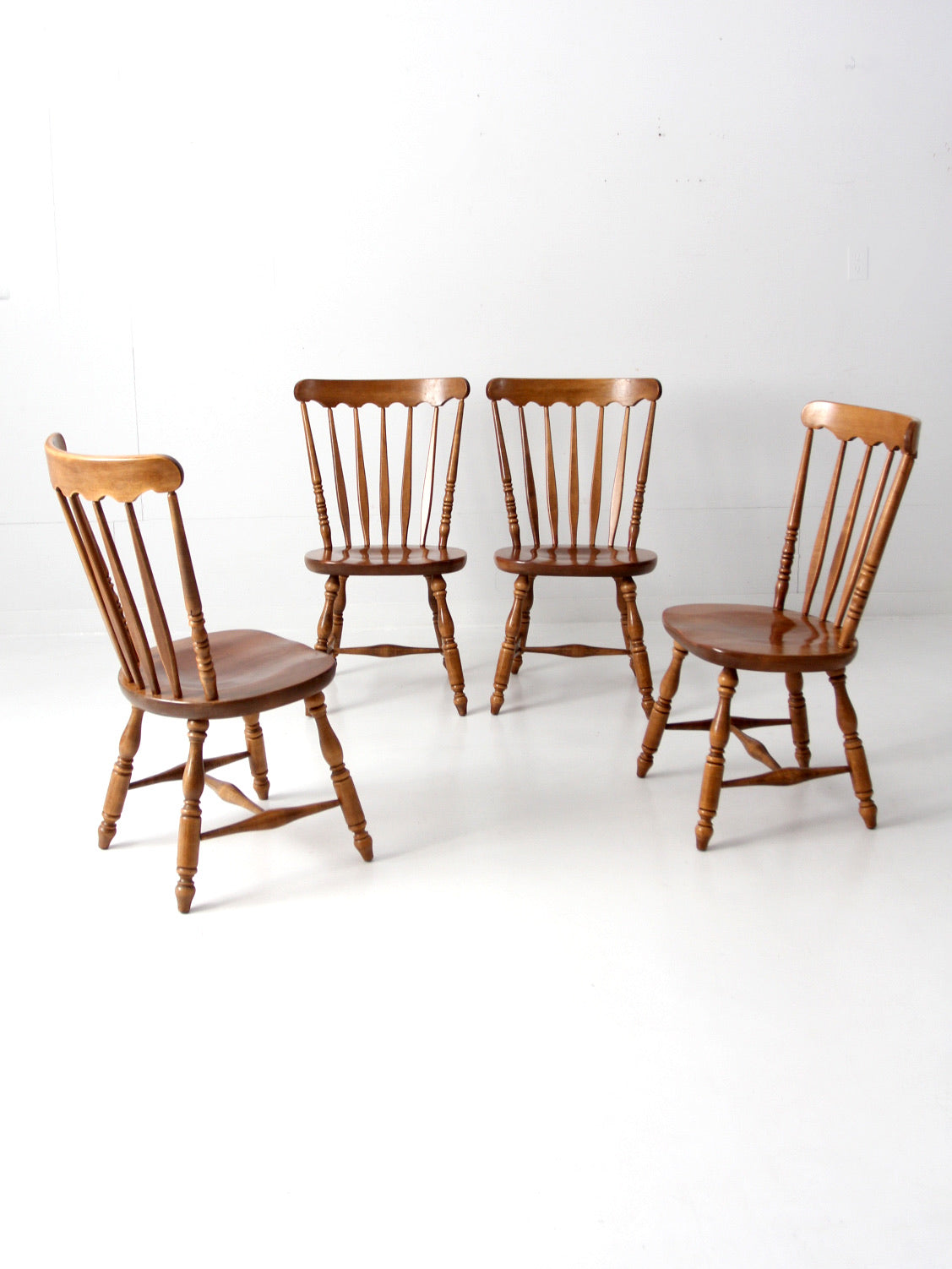 vintage Windsor dining chairs set of 4
