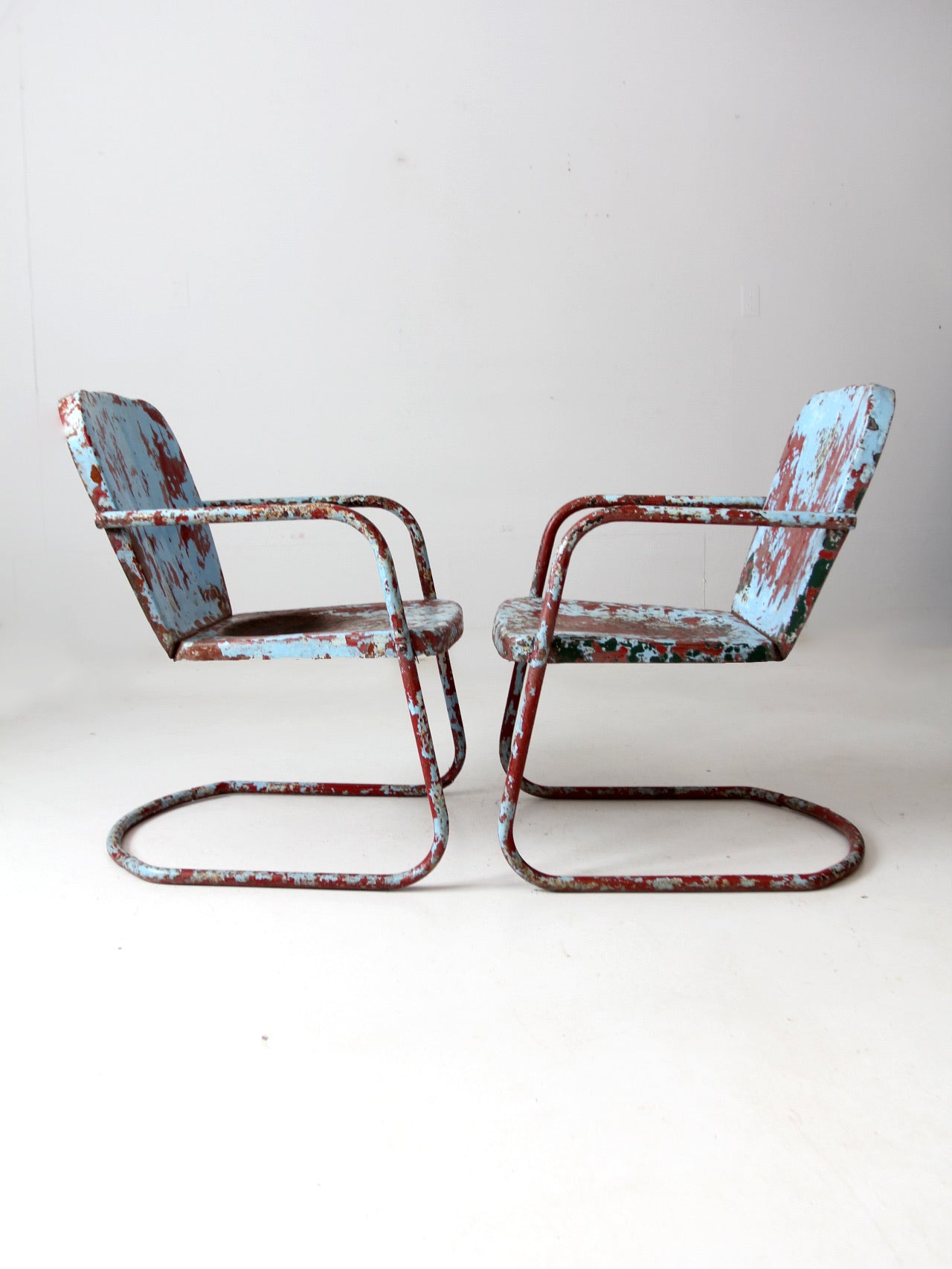 mid-century patio chairs pair