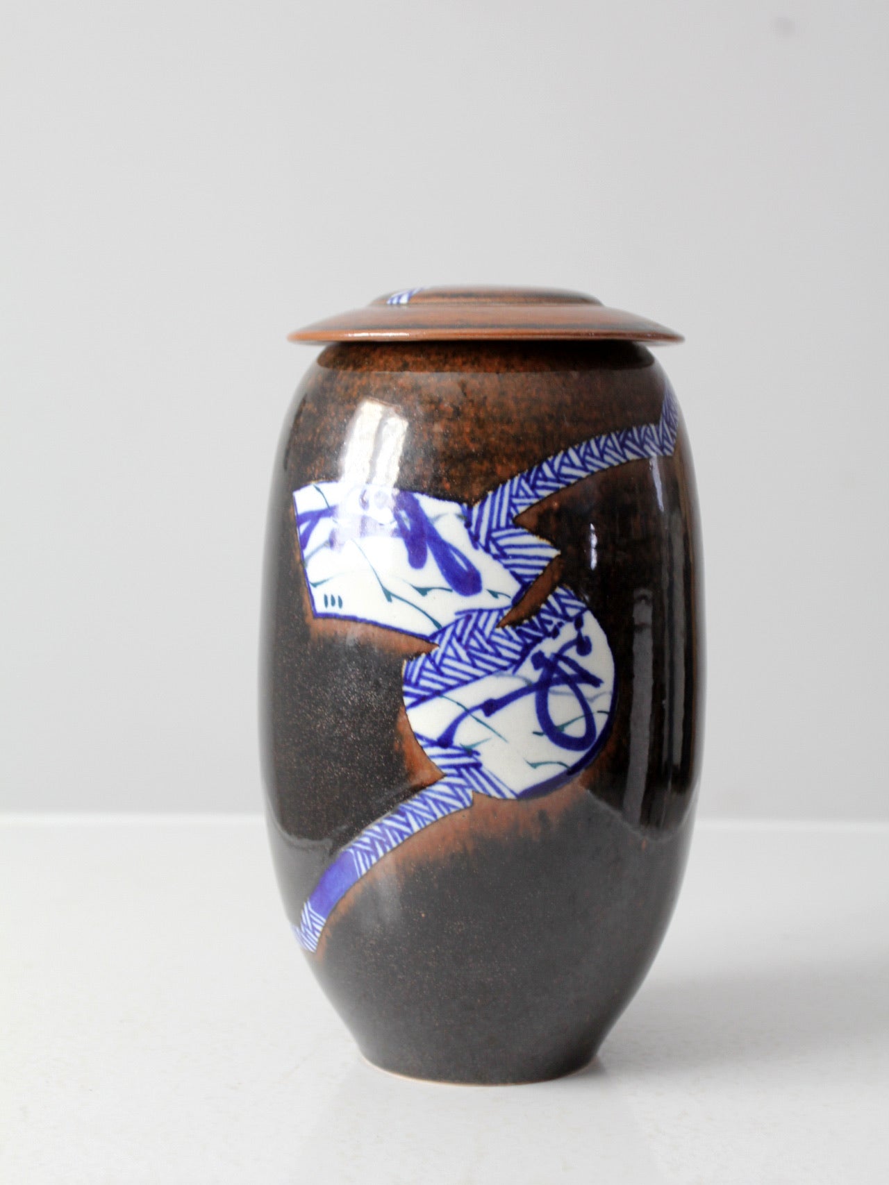 Tsukashin studio pottery vase