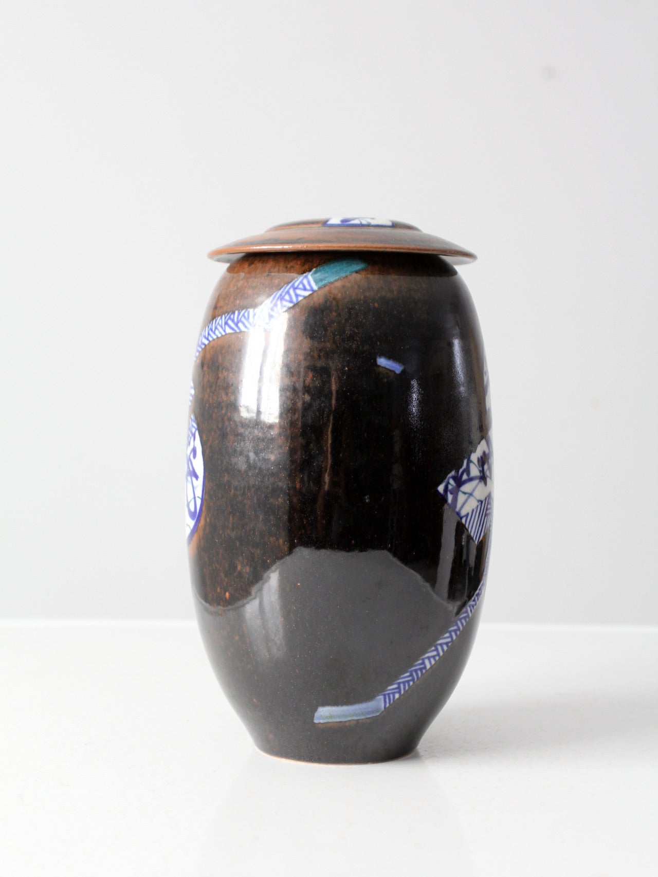 Tsukashin studio pottery vase
