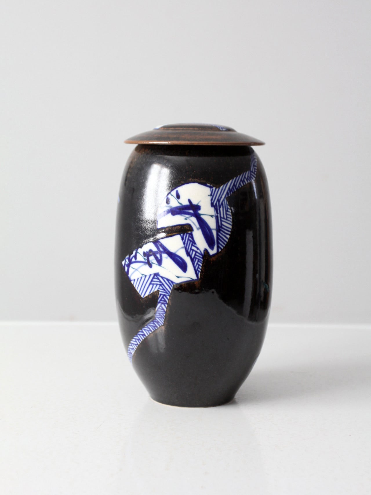 Tsukashin studio pottery vase