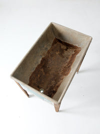 vintage metal washtub