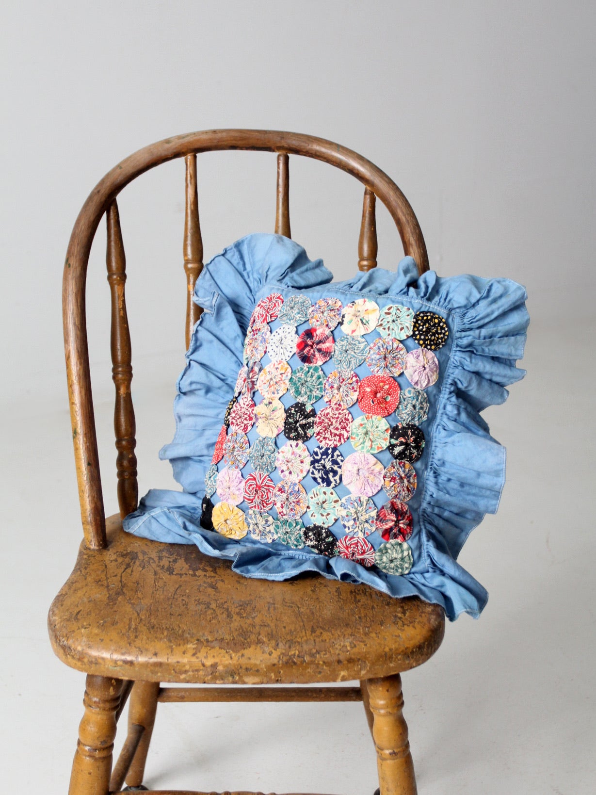 vintage yo-yo quilt pillow