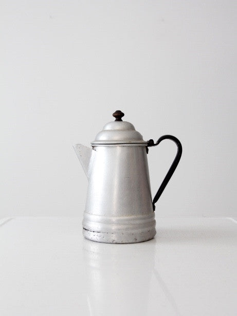 Old Aluminum Coffee Pot And Iron Atop Mini Stove Stock Photo - Download  Image Now - Coffee - Drink, Consumerism, Iron - Appliance - iStock