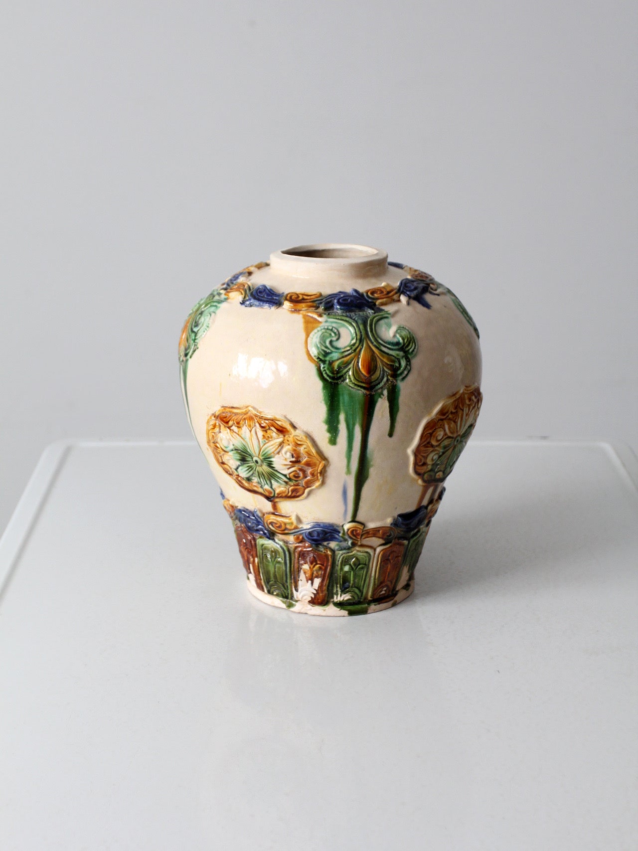 antique sancai-glaze vase