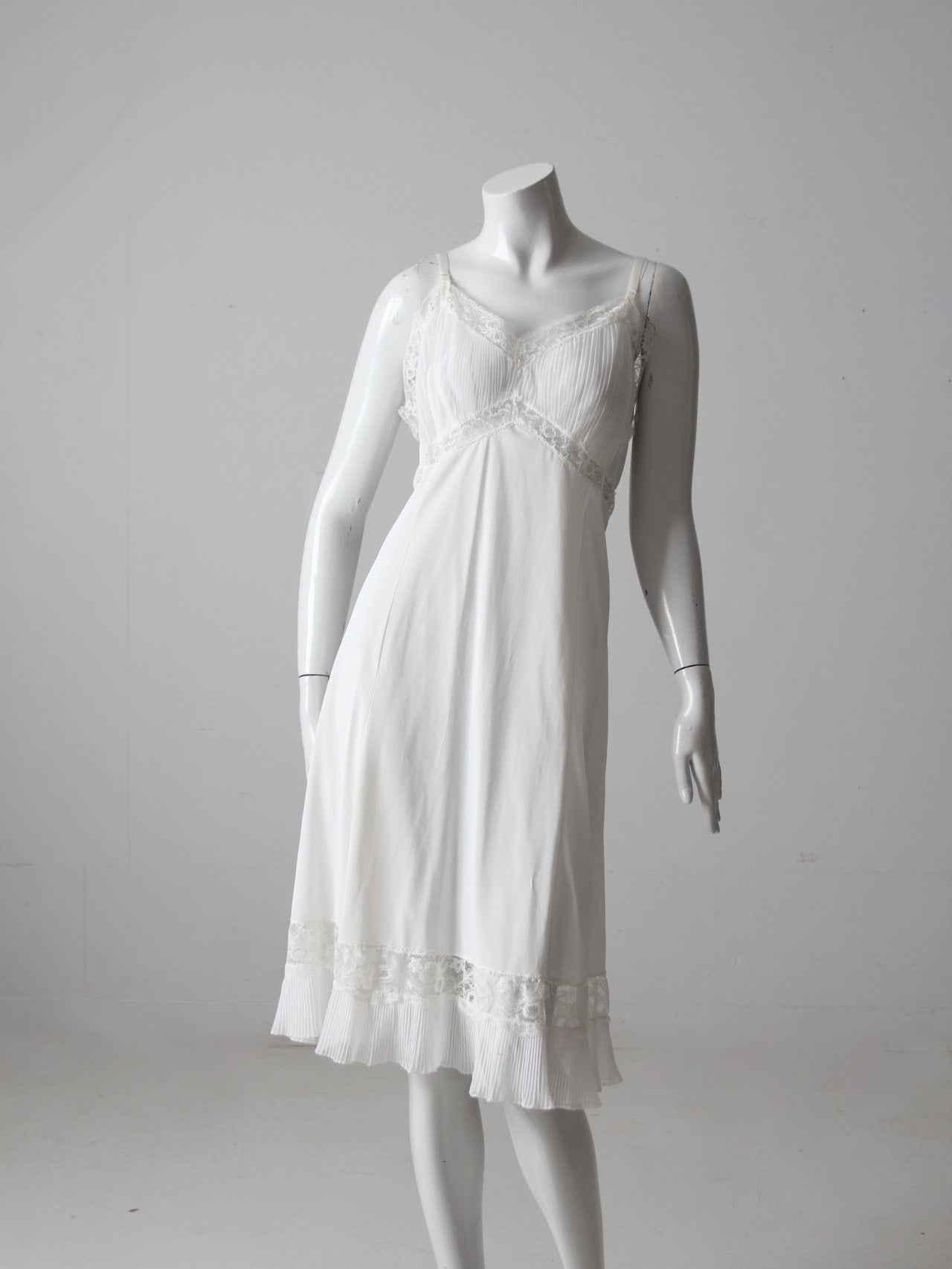 vintage Aristocraft by Superior slip