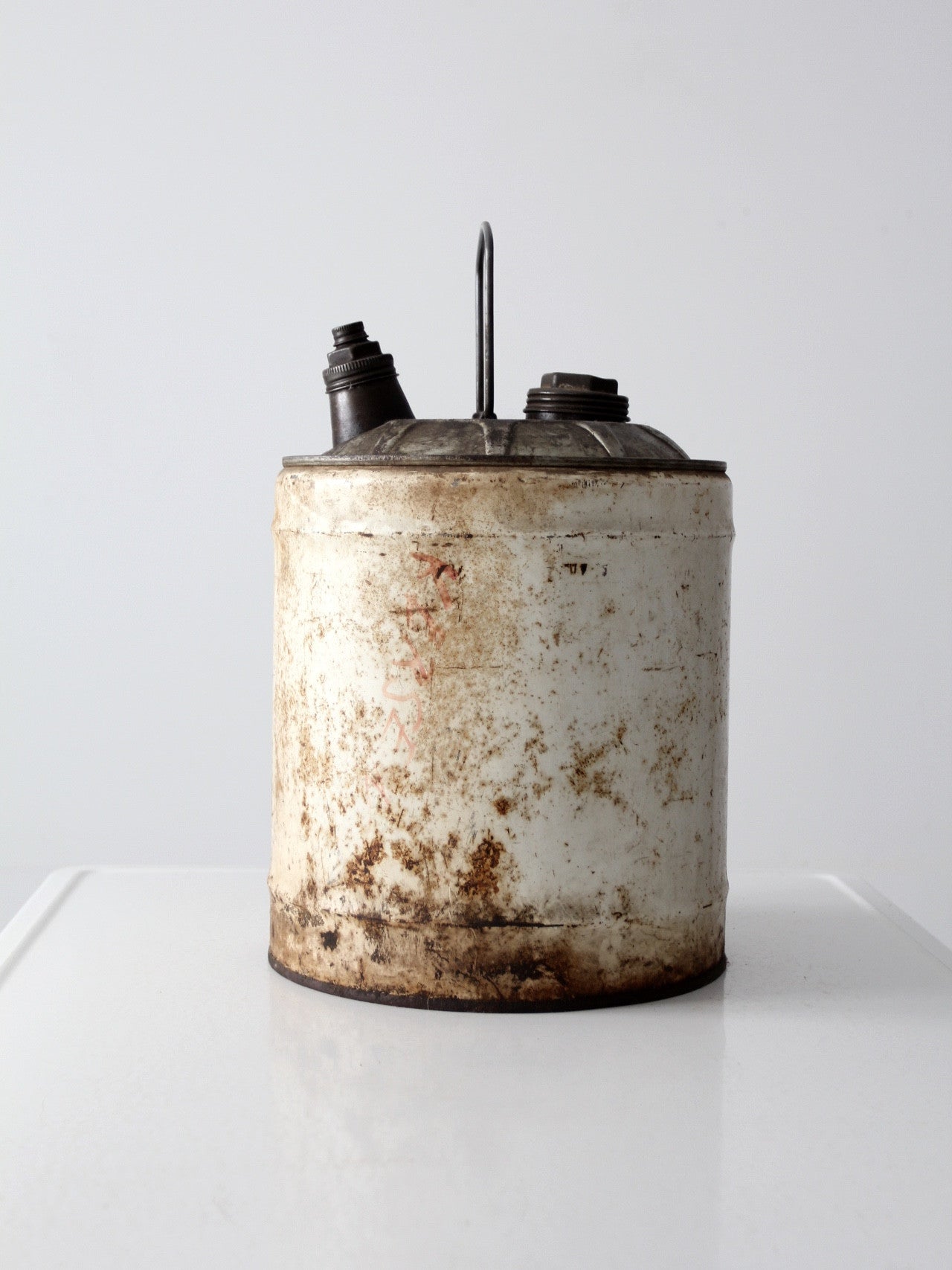 vintage Sunfleet 5 gallon motor oil can