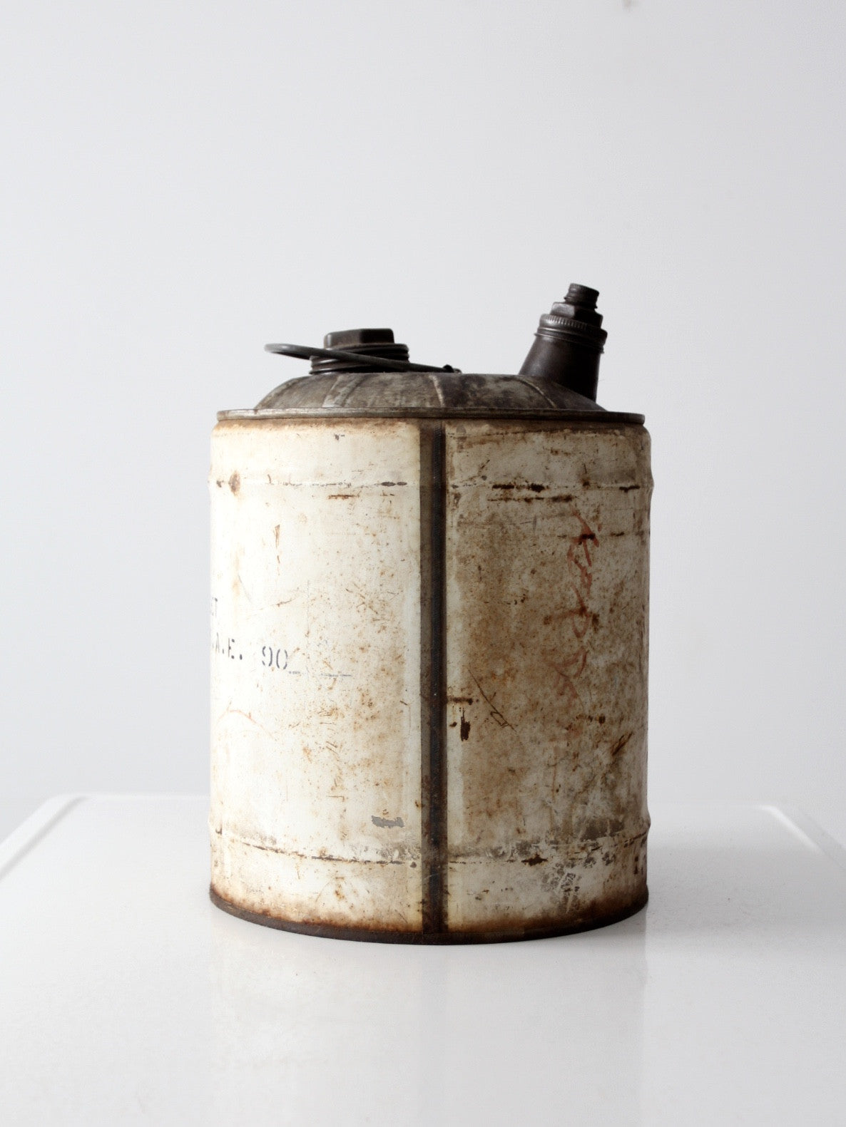 vintage Sunfleet 5 gallon motor oil can