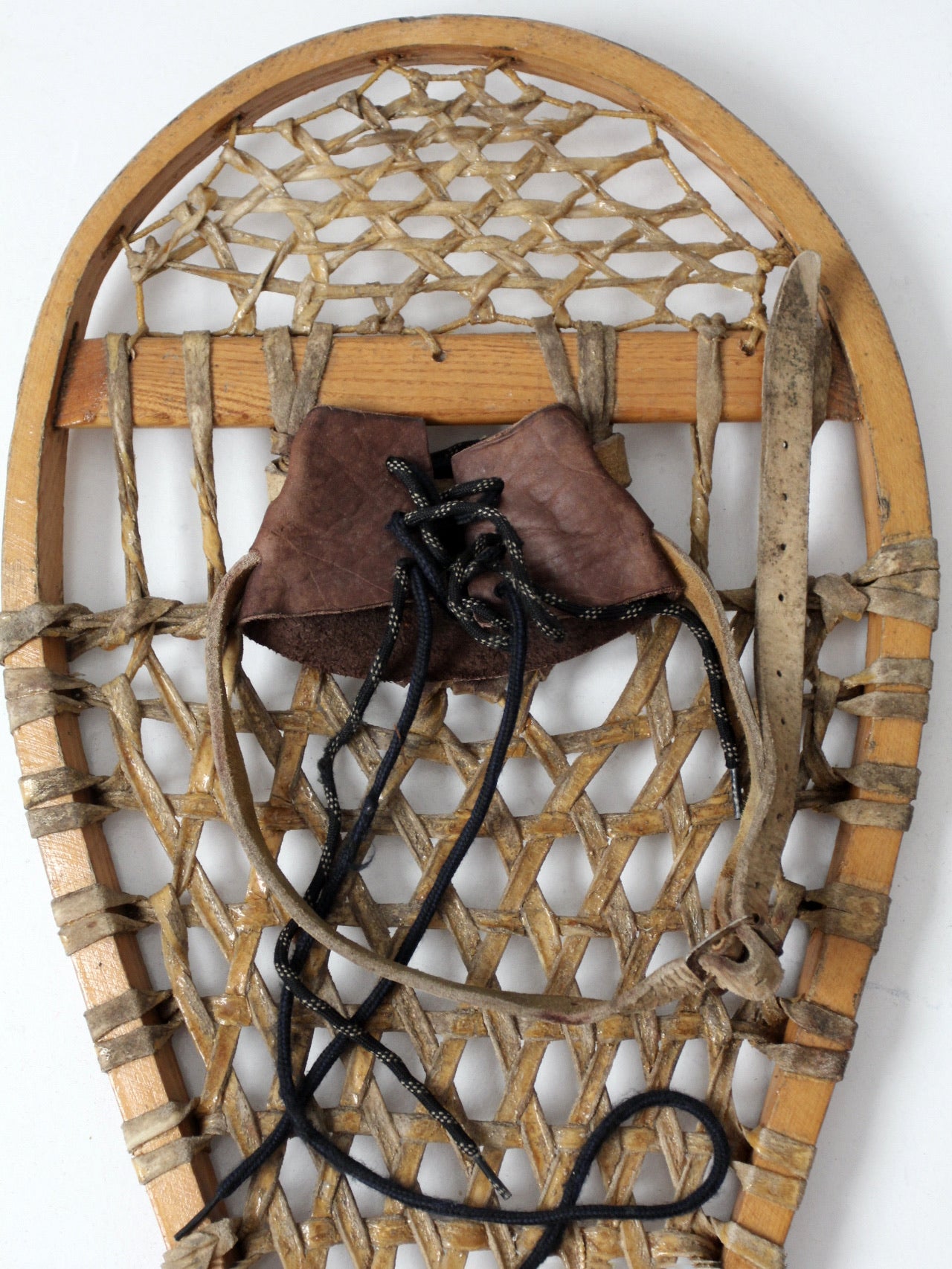 vintage snowshoes