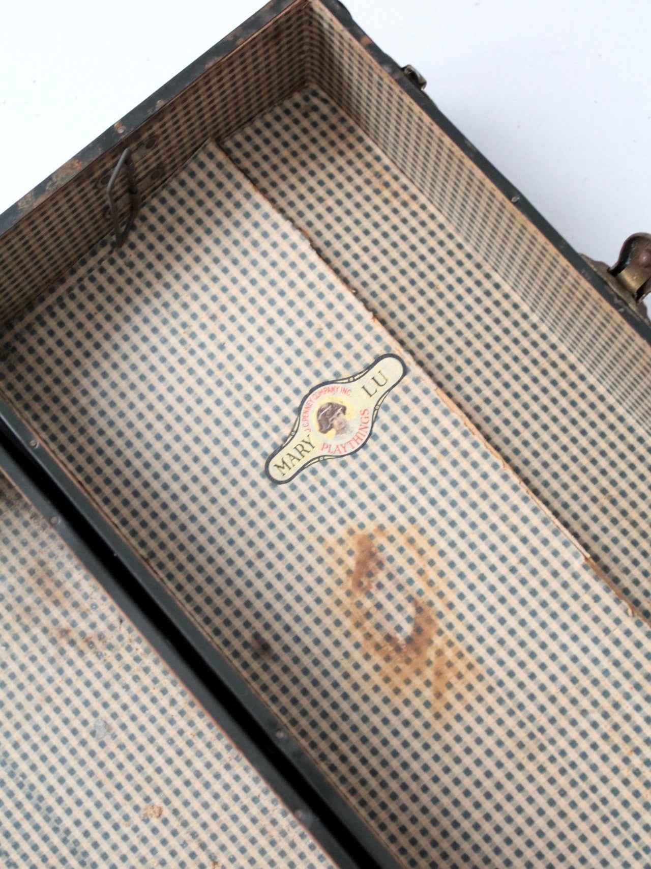 Mary Lu Playthings trunk