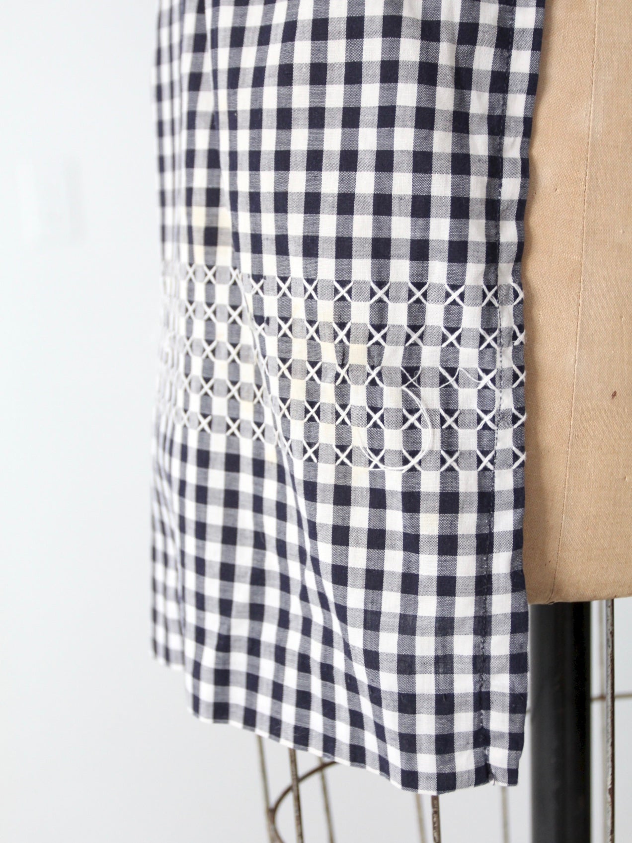 vintage gingham kitchen apron